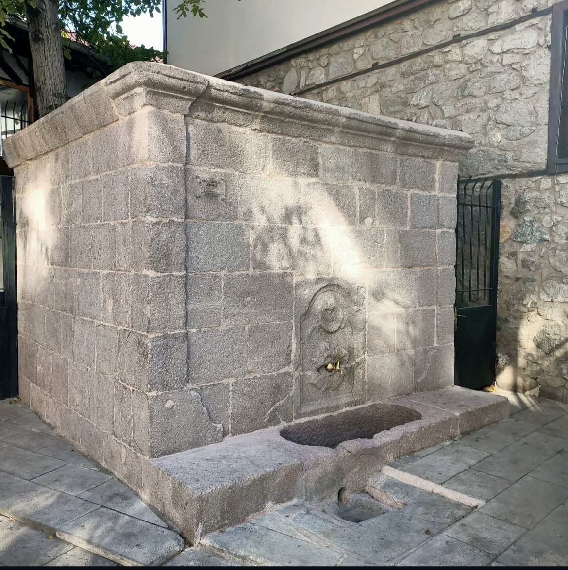 Kağnıcıoğlu Camii Çeşme Restorasyonu İşi